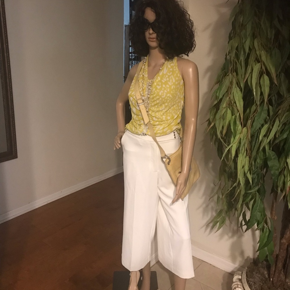 White House black market white crop pants